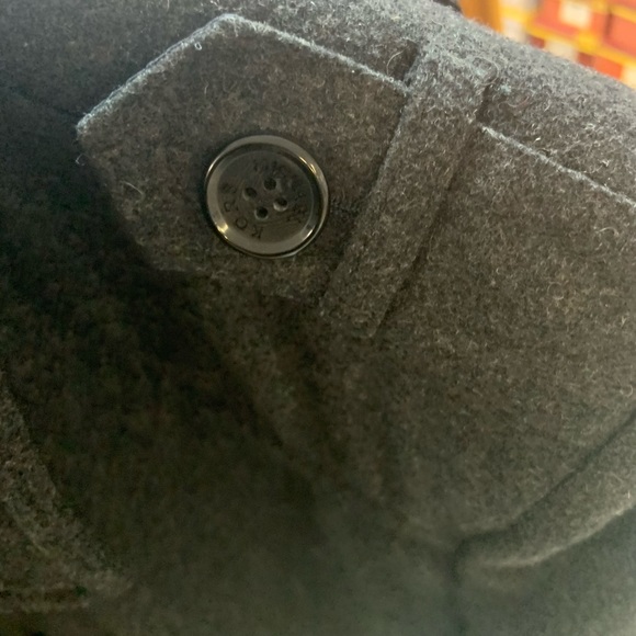 Coat - Picture 5 of 6